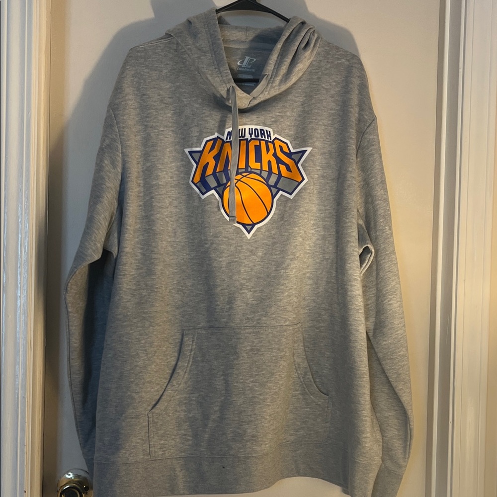 Logo Athletic New York Knicks Gray T-Shirt